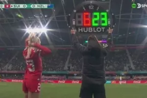Η Λέμαν... σήκωσε το γήπεδο στο πόδι!