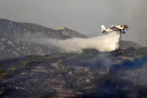 Χωρίς ενεργό μέτωπο φωτιάς η Ρόδος, η Κέρκυρα και η Μαγνησία