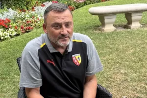 Ο Φρανκ Εζ για Λιβάι Γκαρσία: «Ξέρω τι είναι η μεταγραφική περίοδος, δεν είναι εύκολο»