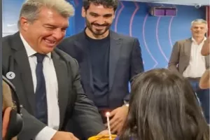 Η υπέροχη χειρονομία του Λαπόρτα στη σύντροφο του Γκιντογκάν για τα γενέθλιά της