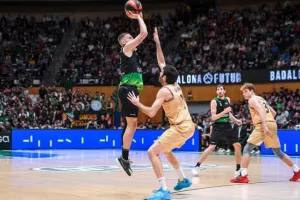 «Ενδιάφερει τους Παναθηναϊκό και Ολυμπιακό ο Γκάι» - Διαψεύδουν οι «πράσινοι»