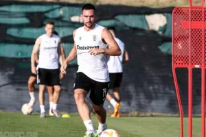 Μοναδικό πρόβλημα ο Σάστρε στον ΠΑΟΚ για Μπεϊτάρ