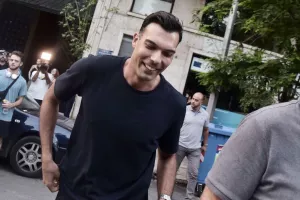 Γιατί ο Σλούκας δεν είπε ακόμα το "ναι" στους Αγγελόπουλους