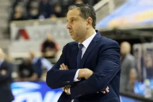 ΠΑΟΚ: Ο Τακιανός ρίχνει το βάρος στο «2» και στο «5»
