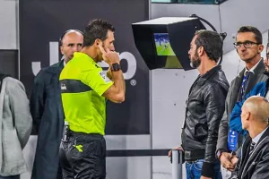 Serie A: Ανακοίνωσε ότι θα δημοσιεύει τις συνομιλίες διαιτητών με VAR!