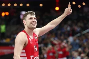 Στο NBA o Βεζένκοφ - «Βασιλιάς» στους Κινγκς!