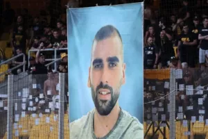 Η φωτογραφία του Μιχάλη στο πέταλο της Original 21