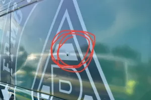 Αστυνομικός πυροβόλησε κατά λάθος βαν οπαδών της Γκλάντμπαχ