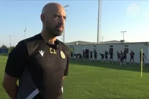 "Μερίδιο από τη νίκη ανήκει και στον κόσμο, τους θέλουμε συνεχώς δίπλα μας"