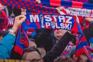Sold out η Rakow 