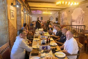 (ΦΩΤΟΣ) Γεύμα ΑΠΟΕΛ στους εκπροσώπους των ΜΜΕ