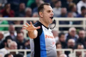 «Προσπάθησε να με δωροδοκήσει στον τελικό του Eurocup»!