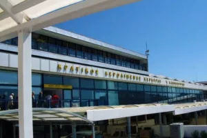 Κέρκυρα: Δεν κατάφεραν να προσγειωθούν 7 πτήσεις, λόγω της κακοκαιρίας Petar 