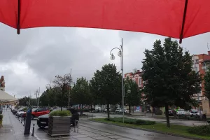 Ξεκίνησε ξανά η βροχή στο Częstochowa (φώτος) 