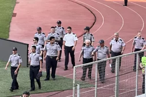 Παίρνουν θέση οι Αστυνομικοί στο Dinamo Arena (φώτος)