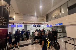 ΑΠΟΕΛ: Διπλό και... αναχώρηση! 