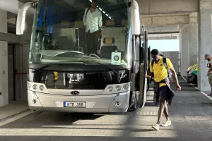 Μακάμπι/Εικόνες από την άφιξη της αποστολής (φώτος)