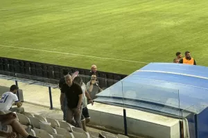 Καλησπέρα σε Τιμούρ...