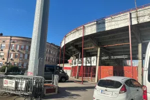 Φώτος από το "γερασμένο" Karađorđe/Εδώ θα παίξει το ΑΠΟΕΛ
