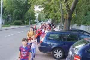 ΦΩΤΟΣ... οι Πολωνοί έξω από το Miejski Stadion Piłkarski