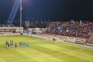 "Φούλαρε" το πέταλο, φινάλε με "Χώμα που περπάτησα"! (βίντεο/φώτος)