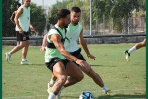 Συνεχίζει την προετοιμασία της