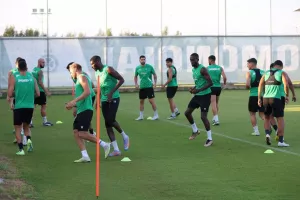 Ανεβαίνουν οι εντάσεις στο "Ηλίας Πούλλος" ενόψει Μίντιλαντ (φώτος)