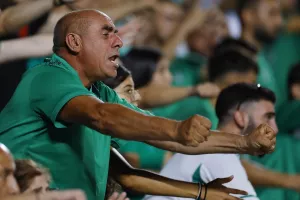 "Μια γροθιά" - Το ευχαριστώ της Ομόνοιας 