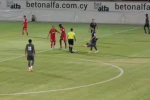 Ερυθρόλευκη νίκη (Σαλαμίνα-Οθέλλος 2-0) (ΣΧΟΛΙΟ)