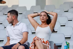 Με έντονο γυναικείο άρωμα το Άρης-Ράκοφ (φώτος)
