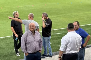Πίστη και χαμόγελο Καραπατάκη