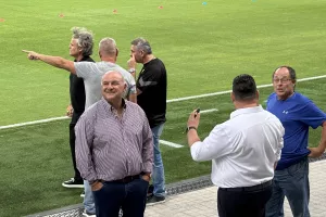 Πίστη και χαμόγελο Καραπατάκη