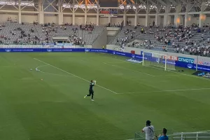 Πρώτη... για Λέουβενμπεργκ, με γάντια βασικού! (φώτος)