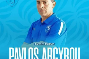 Το προπονητικό team της Pafos FC Ladies