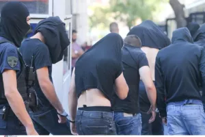 ΝΕΟΤΕΡΟ: Σε κύκλο 9 Κροατών, 3 Ελλήνων κι ενός Αλβανού εστιάζει η ΕΛΑΣ για τον δολοφόνο