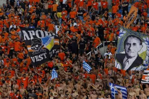 Πορτοκαλί/Πέμπτη