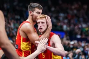 Ισπανία: Υπερέκταση στο γόνατο ο Ντίαθ, προλαβαίνει το Παγκόσμιο Κύπελλο