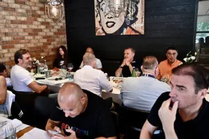 ΑΠΟΕΛ/Γεύμα... στους εκπροσώπους των ΜΜΕ (φώτος)