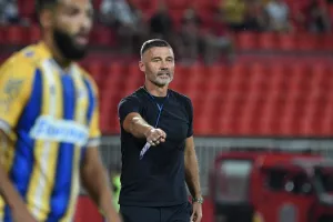 Μπατάκ: "Έπρεπε να πάρουμε ευκαιρίες στο πρώτο ημίχρονο-μέτρησε η εμπειρία του ΑΠΟΕΛ" 