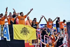 ΦΩΤΟΡΕΠΟΡΤΑΖ/Ο κόσμος του ΑΠΟΕΛ στο "Karađorđe"