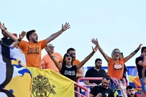 ΦΩΤΟΡΕΠΟΡΤΑΖ/Ο κόσμος του ΑΠΟΕΛ στο "Karađorđe"
