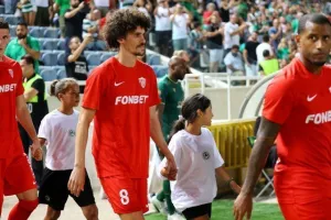 Ομόνοια - Νέα Σαλαμίνα: Γεμάτη πράσινη... πρεμιέρα με τεσσάρα, γκολ και αυτογκόλ (Φώτος)