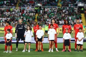 Ομόνοια - Νέα Σαλαμίνα: Γεμάτη πράσινη... πρεμιέρα με τεσσάρα, γκολ και αυτογκόλ (Φώτος)