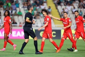 Ομόνοια - Νέα Σαλαμίνα: Γεμάτη πράσινη... πρεμιέρα με τεσσάρα, γκολ και αυτογκόλ (Φώτος)
