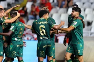Ομόνοια - Νέα Σαλαμίνα: Γεμάτη πράσινη... πρεμιέρα με τεσσάρα, γκολ και αυτογκόλ (Φώτος)