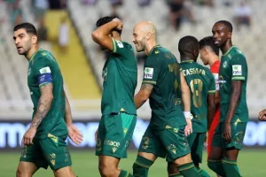 Ομόνοια - Νέα Σαλαμίνα: Γεμάτη πράσινη... πρεμιέρα με τεσσάρα, γκολ και αυτογκόλ (Φώτος)