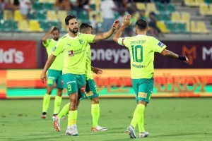 ΑΕΚ - Εθνικός: Ασύλληπτο ματς, εκκωφαντική ισοπαλία στη Λάρνακα! (φώτος)