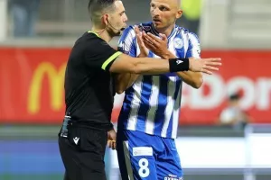 ΑΕΚ - Εθνικός: Ασύλληπτο ματς, εκκωφαντική ισοπαλία στη Λάρνακα! (φώτος)