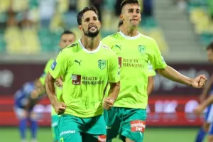 ΑΕΚ - Εθνικός: Ασύλληπτο ματς, εκκωφαντική ισοπαλία στη Λάρνακα! (φώτος)