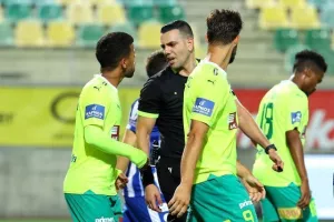ΑΕΚ - Εθνικός: Ασύλληπτο ματς, εκκωφαντική ισοπαλία στη Λάρνακα! (φώτος)
